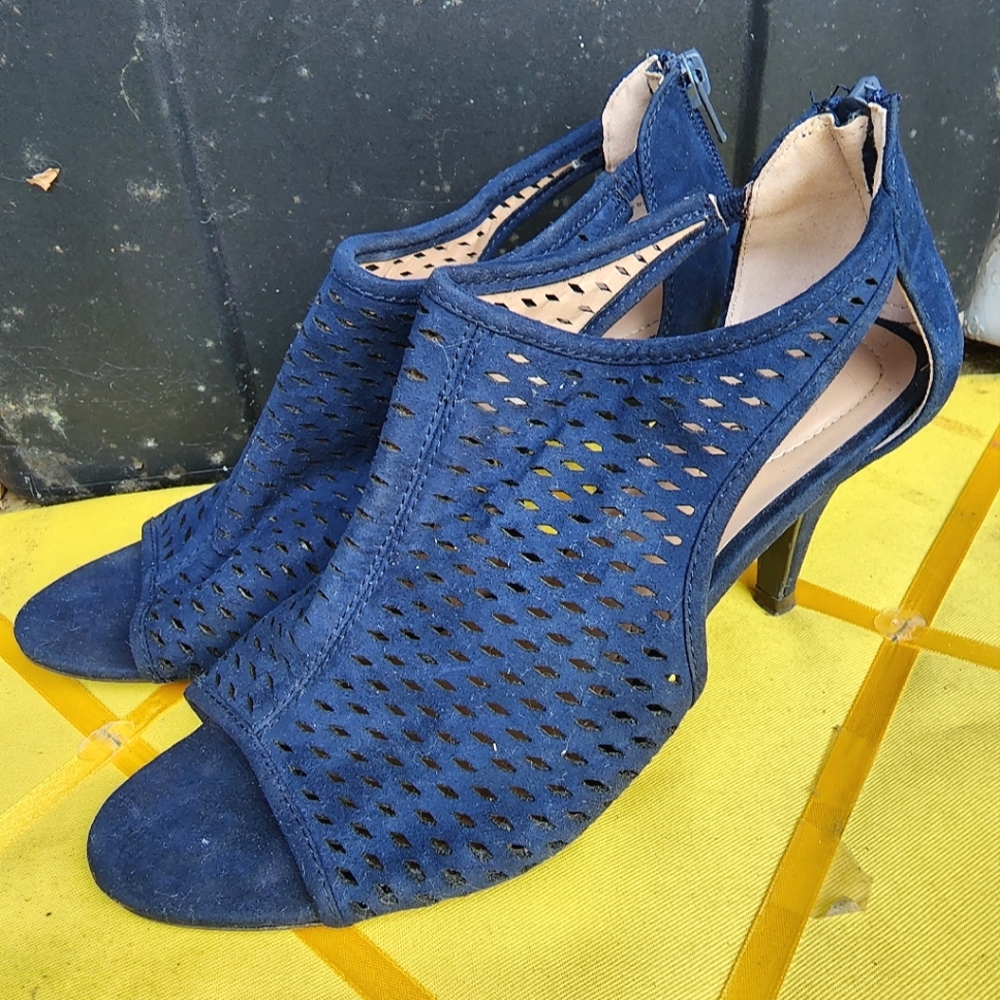 Women's Size 8 Peep Toe Wedge